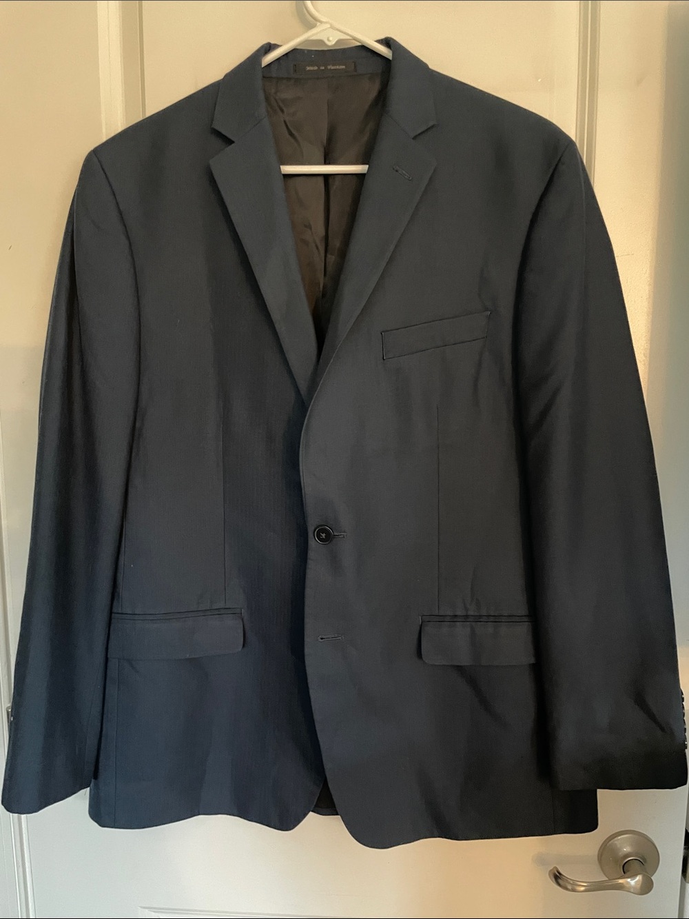 Calvin Klein 43R Men's Navy Single-Breasted Blazer - Classic Tailored Jacket we